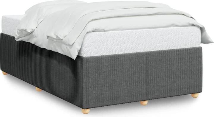 Gris foncé