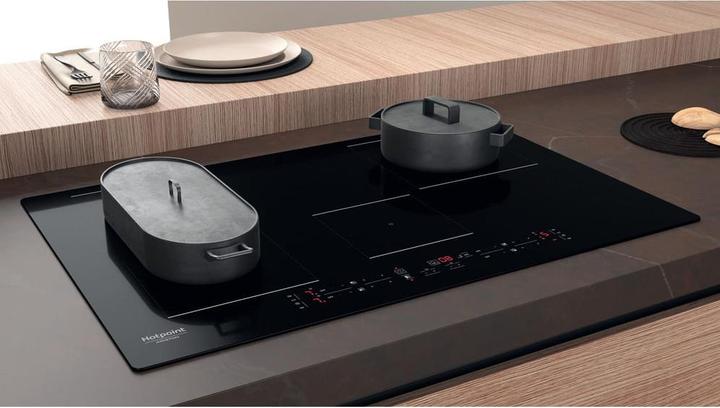 Actual product image Hotpoint HB 0577B NE (77 cm, Induction hob)