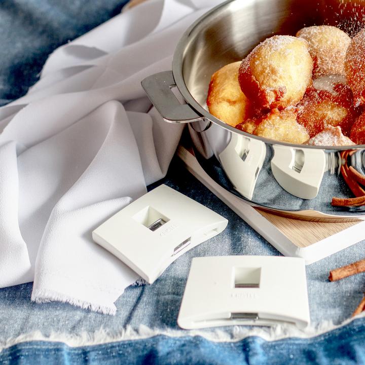 Actual product image Cristel Mutine Amovible Side Handle Color (8 cm, Plastic, Metal)