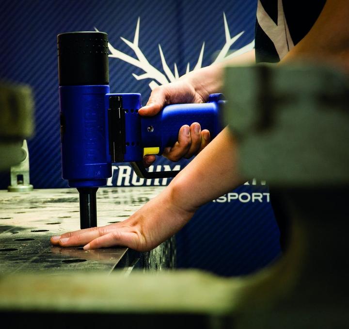 Produktbild Gesipa Fire Bird Blindnietmuttern-Setzgerät mit Ladegerät + Koffer