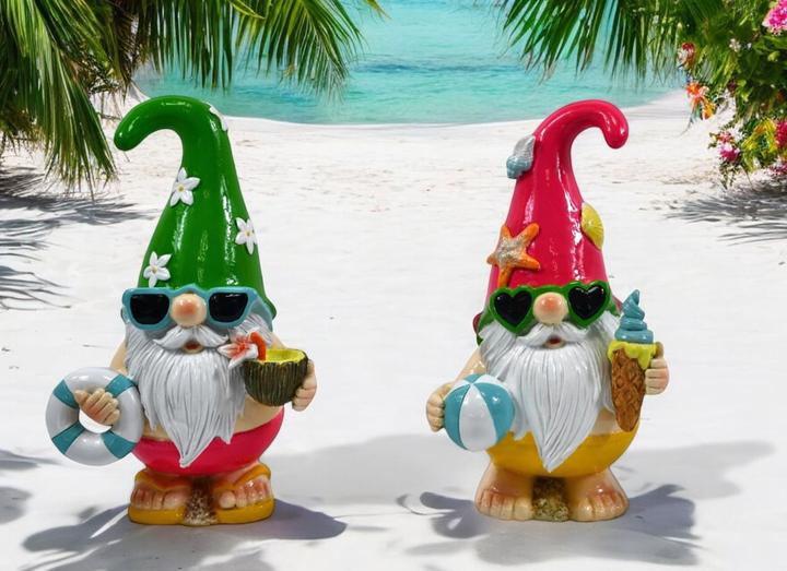 Produktbild GuGus Gartenzwerg Beach 2er Assortierung aus Polyresin 8cm x 11cm x 18cm