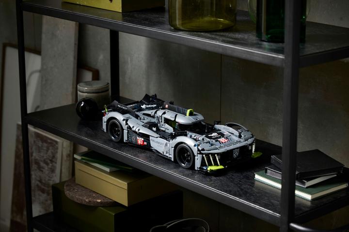 Produktbild LEGO Peugeot 9X8 24H Le Mans Hybrid Hypercar (42156, LEGO Technic)
