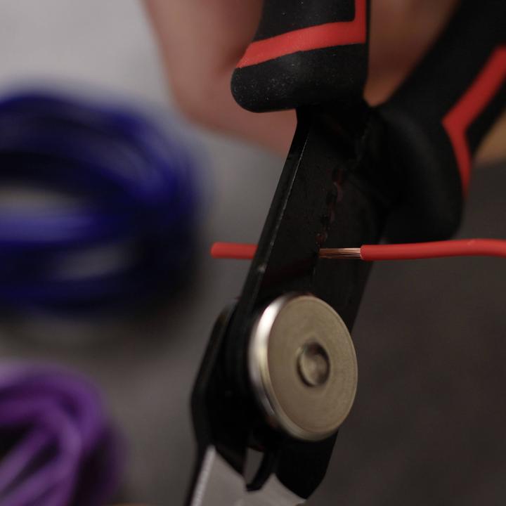 Produktbild Quadrios 23T032 23T032 Abisolier-Seitenschneider