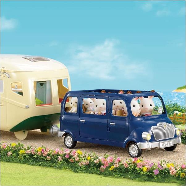 Actual product image Sylvanian Families Seven-seater