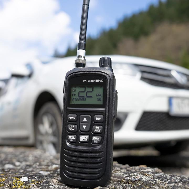 Immagine prodotto PNI Radio CB portatile Escort HP 82, Multistandard, 4 W, 12 V, AM-FM, NRC, Dual Watch, Roger Bee