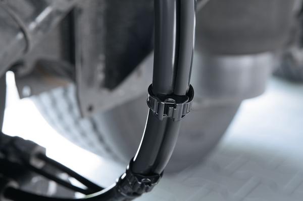 Actual product image HellermannTyton Cable tie. black Robusto 942 9x260mm (Plastic cable ties, 260 mm, 3 pcs.)