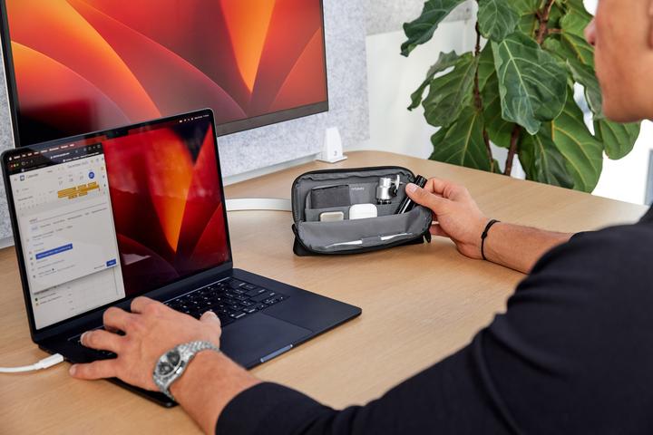 Produktbild Orbitkey 2-in-1 Tech Pouch