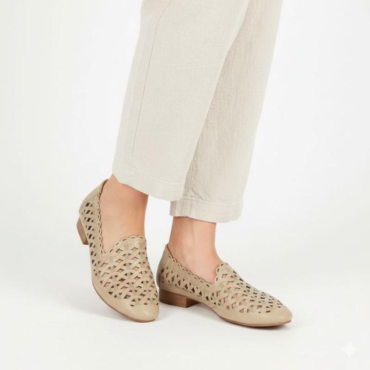 Image du produit Jezzi Women's leather openwork shoes, beige, OL50-1 (37)