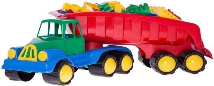 Hemar Ein Auto mit Sattelauflieger und MIX-Blöcken