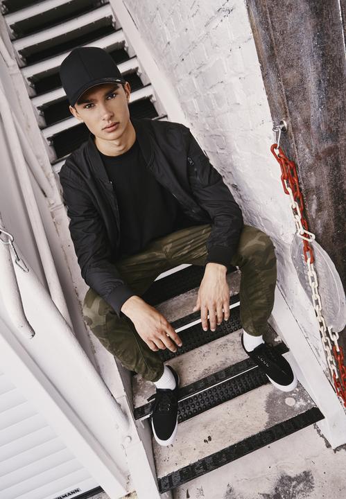 Actual product image Urban Classics Light bomber jacket men (L)