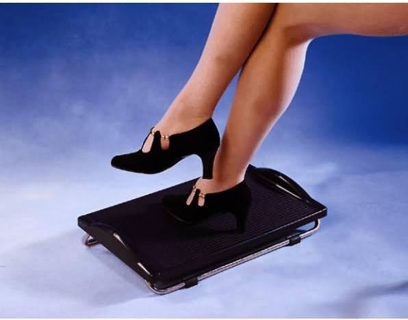 Produktbild Wedo Fussstütze Swing, stufenlos höhenverstellbar, schwarz (43 x 30 cm)