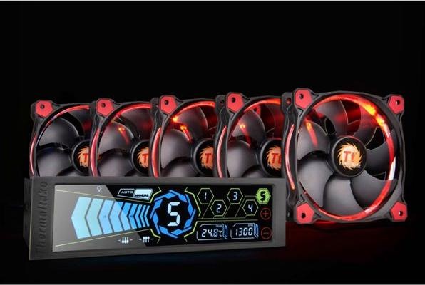 Produktbild Thermaltake Commander Ft Fan Control (5 Lüfter)