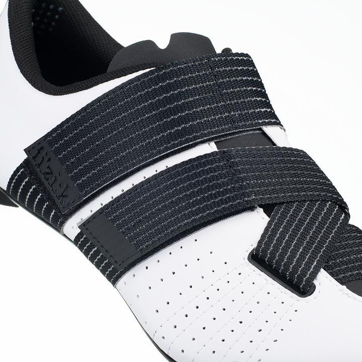Actual product image Fizik Tempo Powerstrap R5 road cycling shoes (40)