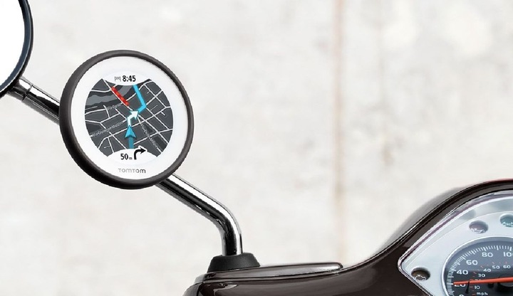 Actual product image TomTom Vio (2.40")