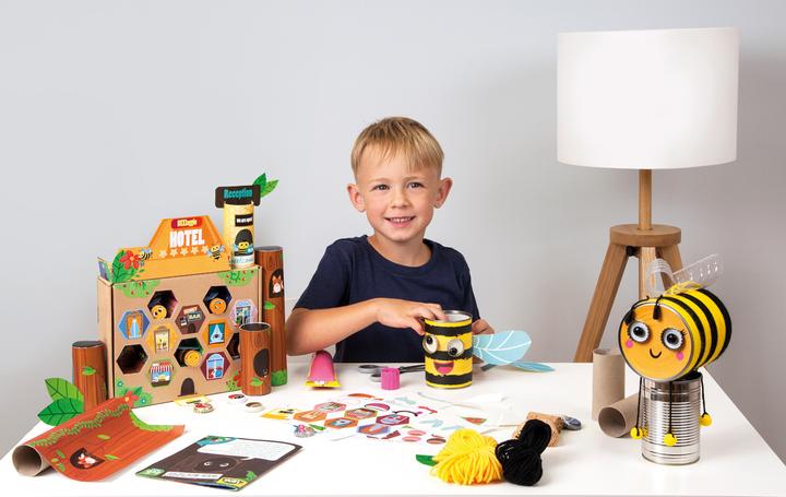 Actual product image Lena Eco Bees craft kit