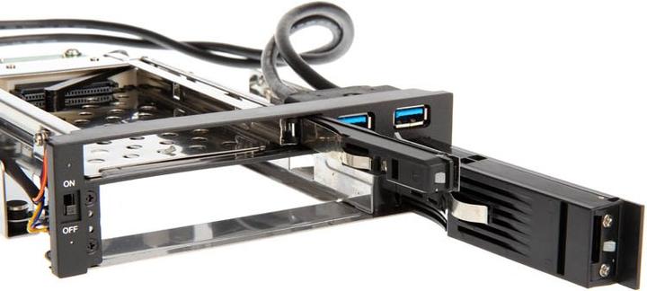 Image du produit Akasa Lokstor M51 Boîtier pour disques de stockage avec connecteurs avant