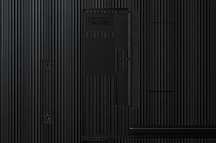 Actual product image Samsung Smart Signage QH115FX 292,1cm(115") DEAL ONLY (Speditionsversand) (3840 x 2160 Pixels, 115")