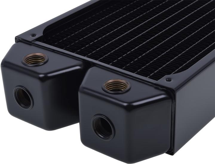 Actual product image Alphacool NexXxoS XT45 Full Copper 240mm (120 mm)