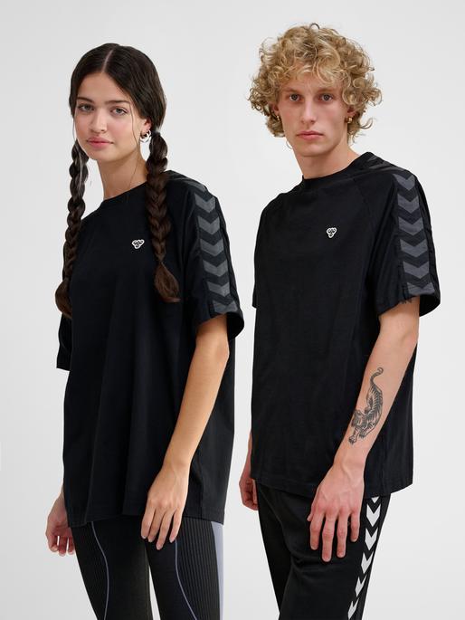 Produktbild hummel hmlARCHIVE LOOSE T-SHIRT S/S (L)