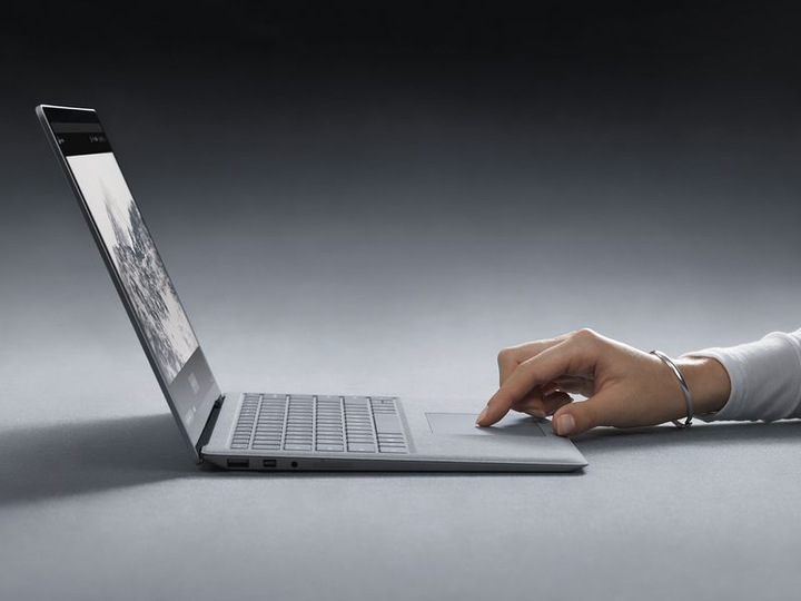 Produktbild Microsoft Surface Laptop (13.50", Intel Core i5-7200U, 8 GB, 128 GB, CH)