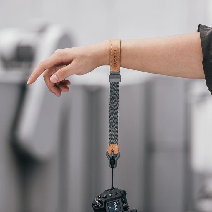 Actual product image Falcam Maglink Quick Magnetic Buckle Wrist Strap (Blue) M00A3801B (Wrist strap)