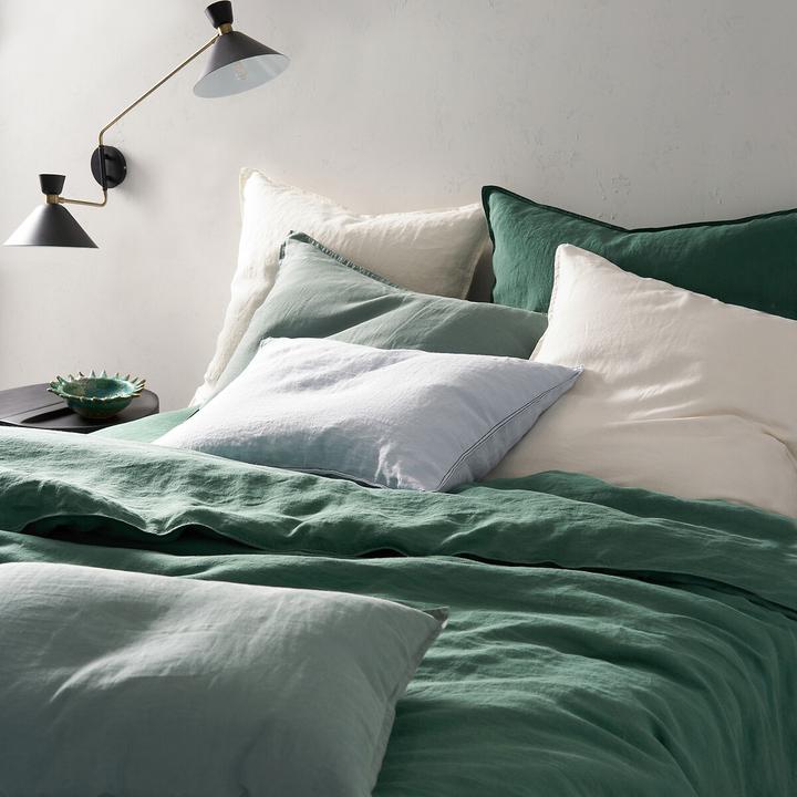 Actual product image AM.PM Helm (Pillowcase, 65 x 65 cm)