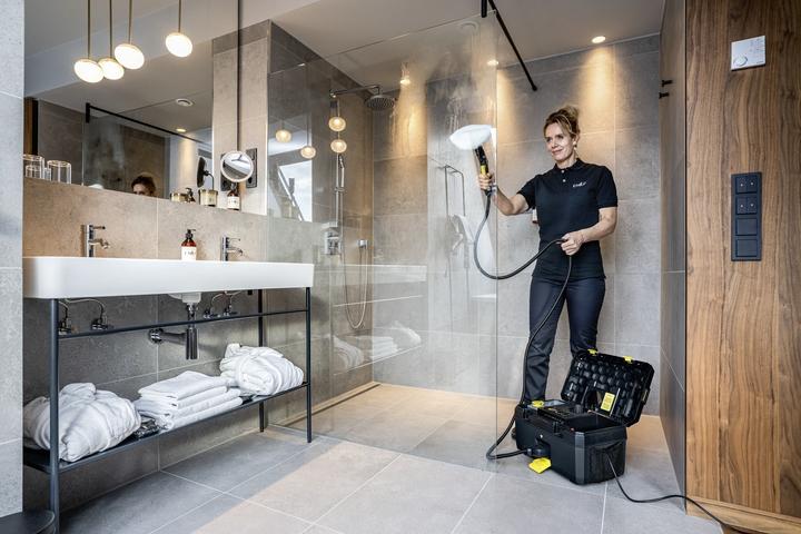 Actual product image Kärcher Professional Karcher SG 4/2 (4 bar)