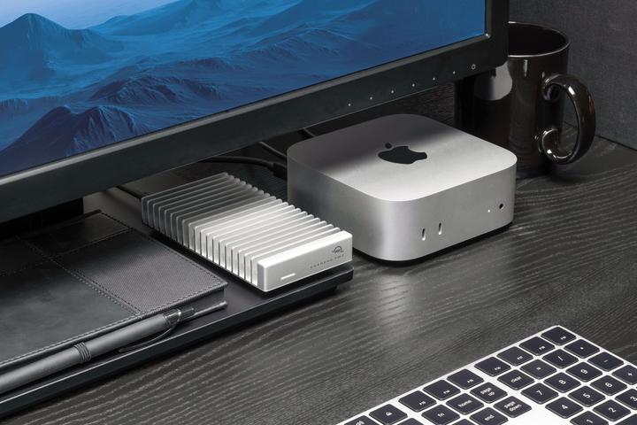 Actual product image OWC Express 1M2 80G USB4 NVMe SSD Case (M.2 2280, M.2 2242)