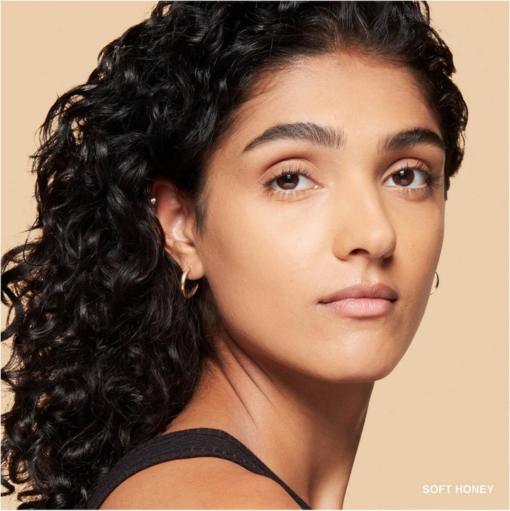 Produktbild Bobbi Brown Sheer Finish Pressed Powder Soft Honey (Soft Honey)
