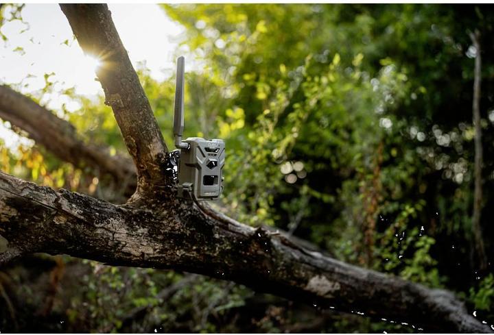 Actual product image Spypoint Flex E-36