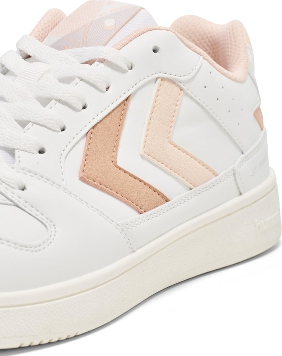 Actual product image hummel St. Power Play Wmns (37)