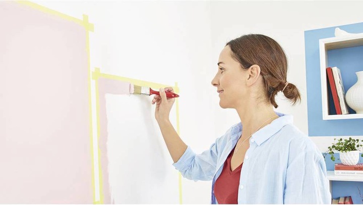 Produktbild tesa 3x Malerkrepp PROFESSIONAL, Malerband für besonders präzises Abkleben, Dreierpack (25 mm)