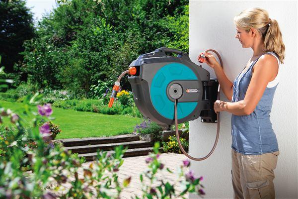 Actual product image Gardena Wall mounted hose box 25 Roll-up (25 m)