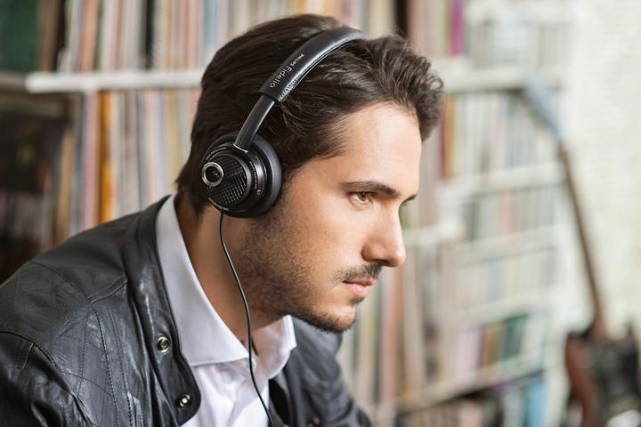 Produktbild Philips Fidelio M2L/00 (Kabelgebunden)