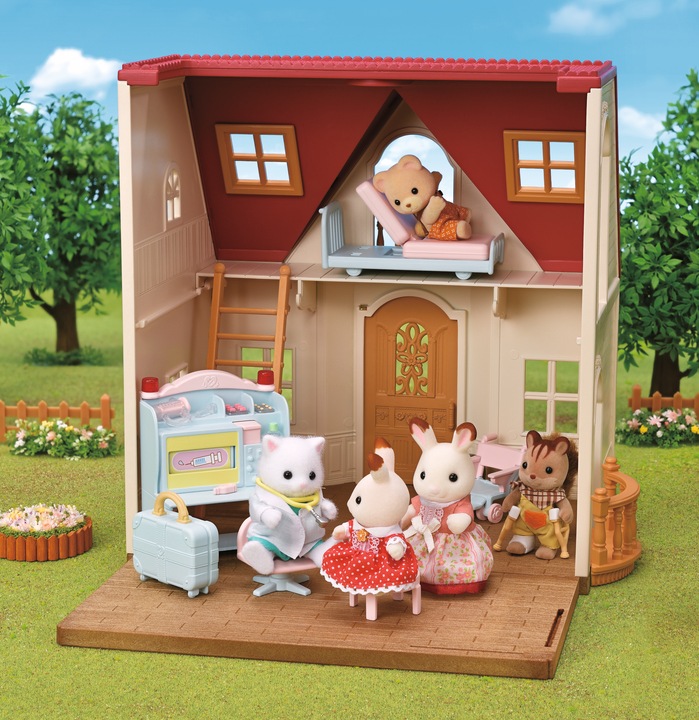 Actual product image Sylvanian Families Country Doctor Play Set with Figure