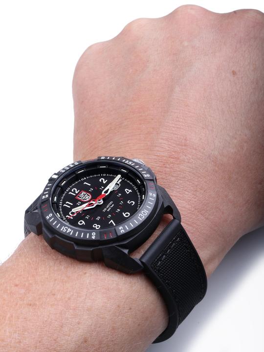 Actual product image Luminox Arctic 1000 Series (Analogue wristwatch, Swiss made, 46 mm)