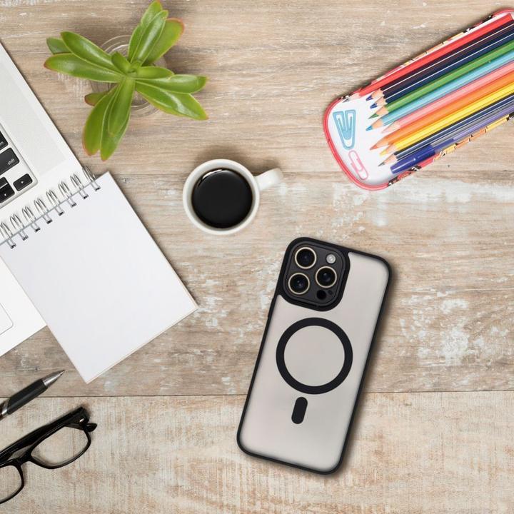 Produktbild OEM Back panel cover VARIETE MAG COVER Case compatible with MagSafe for IPHONE 15 PRO black (Apple iPhone 15 Pro)