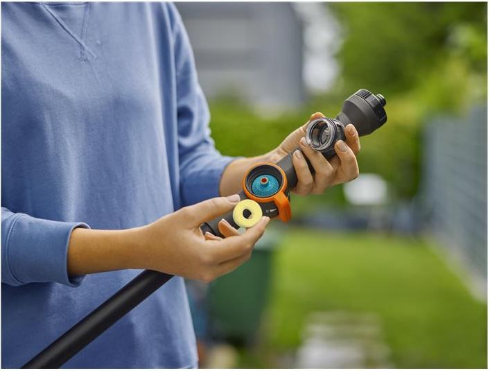 Immagine prodotto Gardena Set di lavaggio Cleansystem con manico duro