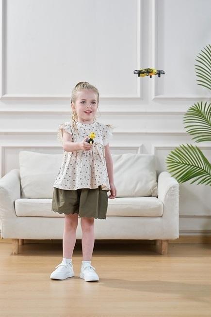 Produktbild Revolt - Follow Me Bee RC (51607)