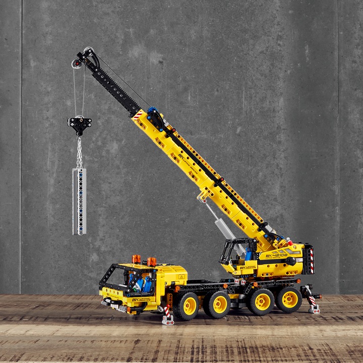 Actual product image LEGO Crane truck (42108, LEGO Technic)