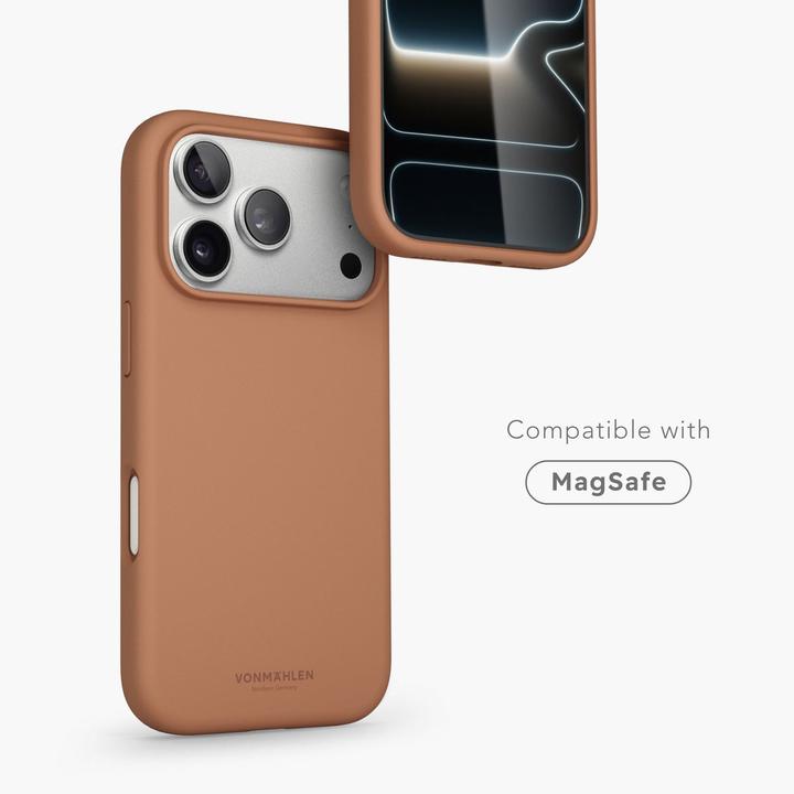 Actual product image Vonmählen Back Cover Soft Silicone iPhone 17 Pro Dark Cream (Apple iPhone 17 Pro)