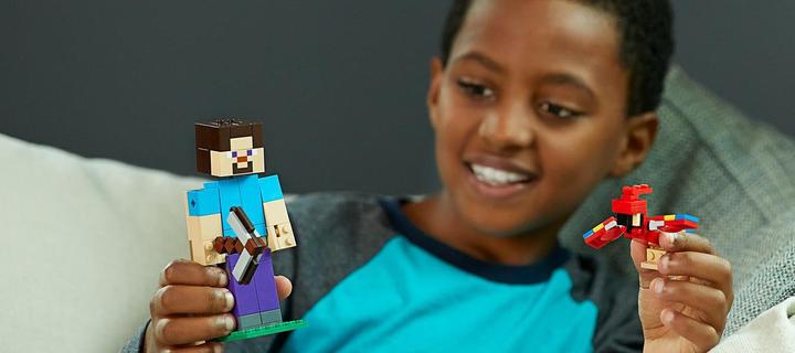 Produktbild LEGO Steve mit Papagei (21148, LEGO Minecraft)