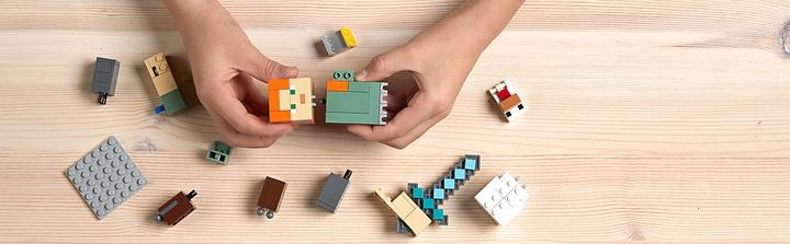 Produktbild LEGO Alex mit Huhn (21149, LEGO Minecraft)