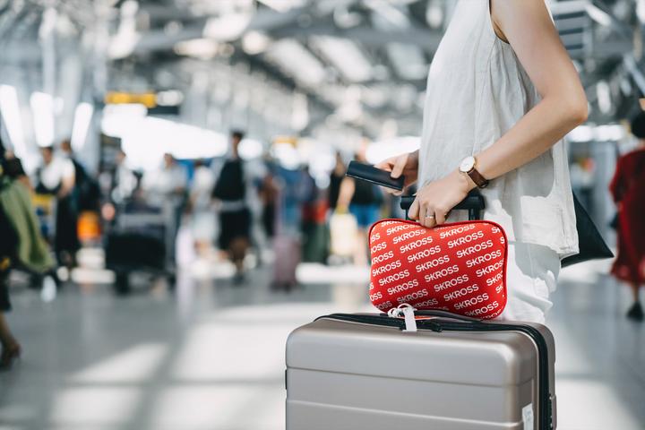 Produktbild Peter Jäckel SKROSS Mini Travel Pillow Red SKROSS (Kopf- & Nackenkissen)
