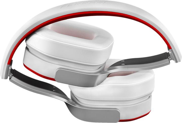 Actual product image Logic3 Ferrari by Scuderia R200 (Cable)