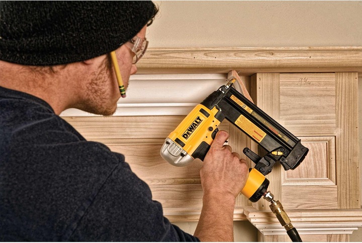 Produktbild DeWalt Pneumatischer Nagler