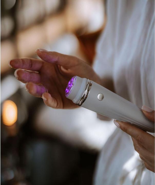 Actual product image Beautifly Glossy Acne