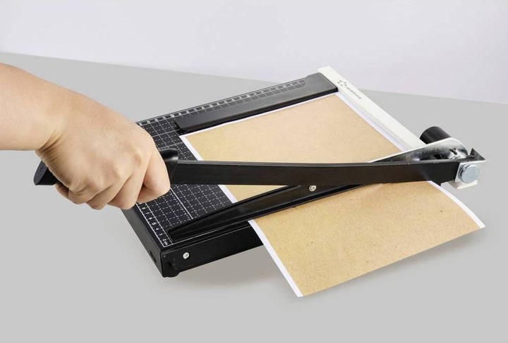 Actual product image Renkforce RF-CUT-100 lever cutter A4 Cutting capacity A4 80 g/m²: 12 sheets (12 Sheets, A4)