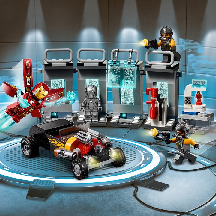 Actual product image LEGO Iron Mans Arsenal (76167, LEGO Marvel)