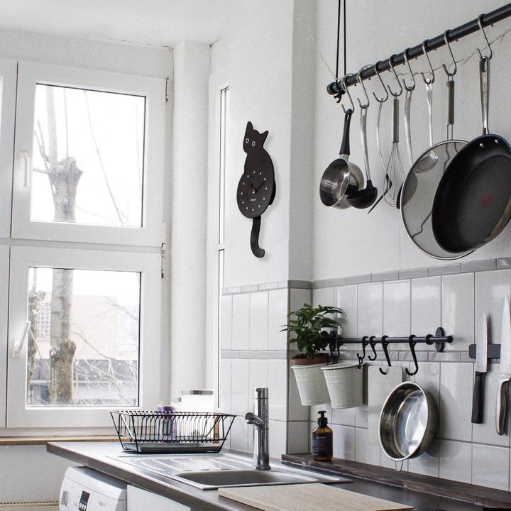 Actual product image Fisura CAT CLOCK - black